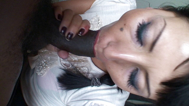 Digi Creationsxxx: British secretary pleasured her black boss with her mouth