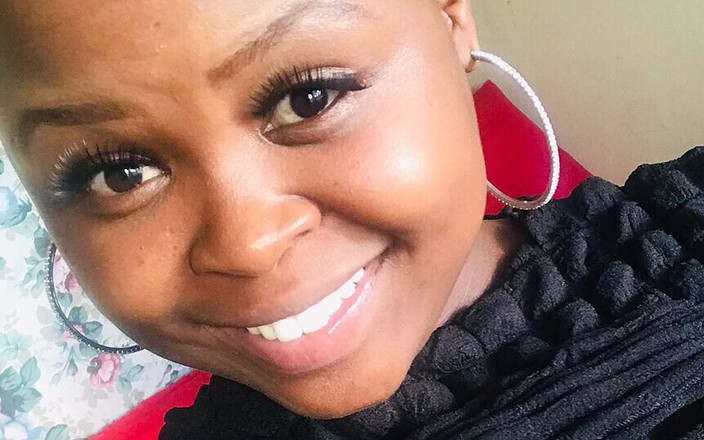 ChubbyPhiweh: Kåt i vardagsrummet