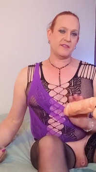 Antrenament cu mașina de futut efeminat