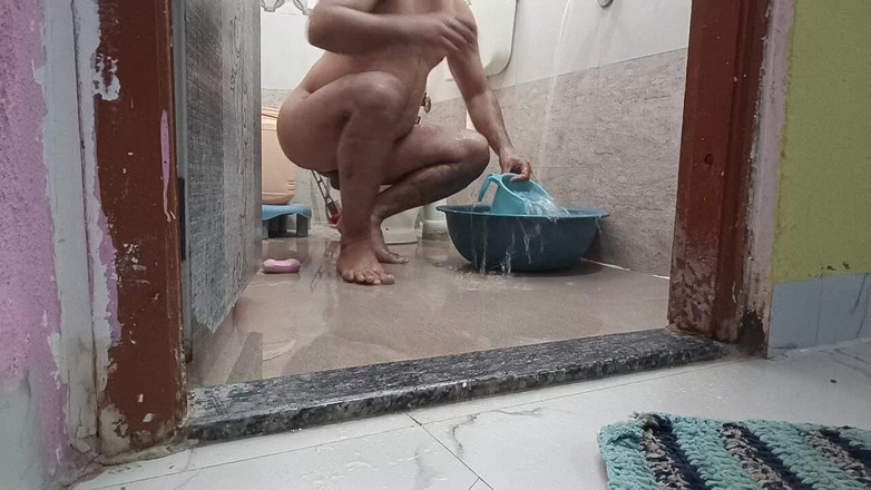 LovedSunsine1990: Czy chcesz wziąć ze mną nagą kąpiel?