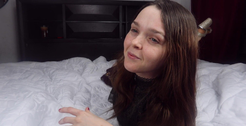 Renee Sakuya: Kaki nakal dalam sandal / kasut tumit