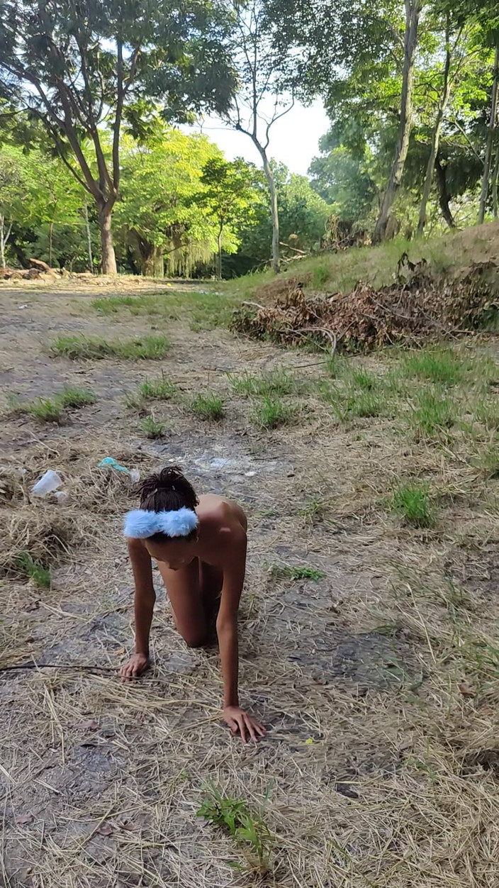 Lily Slav: एक पिल्ला की तरह जंगल में टहलने के लिए जा रहे हैं