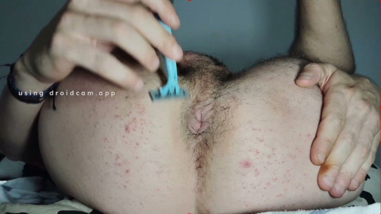 Curiosity_FH: Shaving My Ass