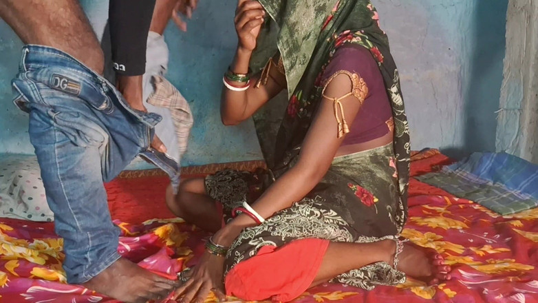 Desigol99: 隣人の男の子が彼の太いチンポで私のマンコを犯しました1