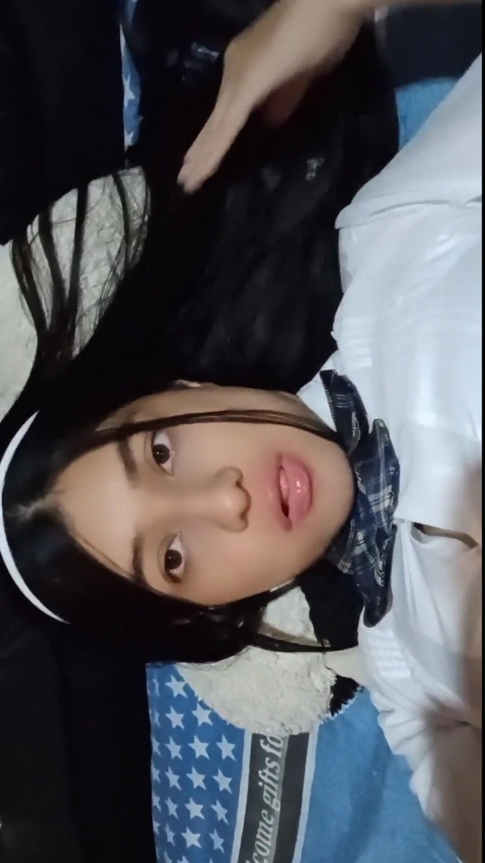 Yuli and tony: 18letá studentka