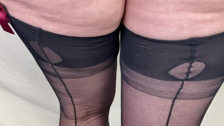 Mr MF: Reife füße tragen ihre ursprünglichen harmoniepunkte