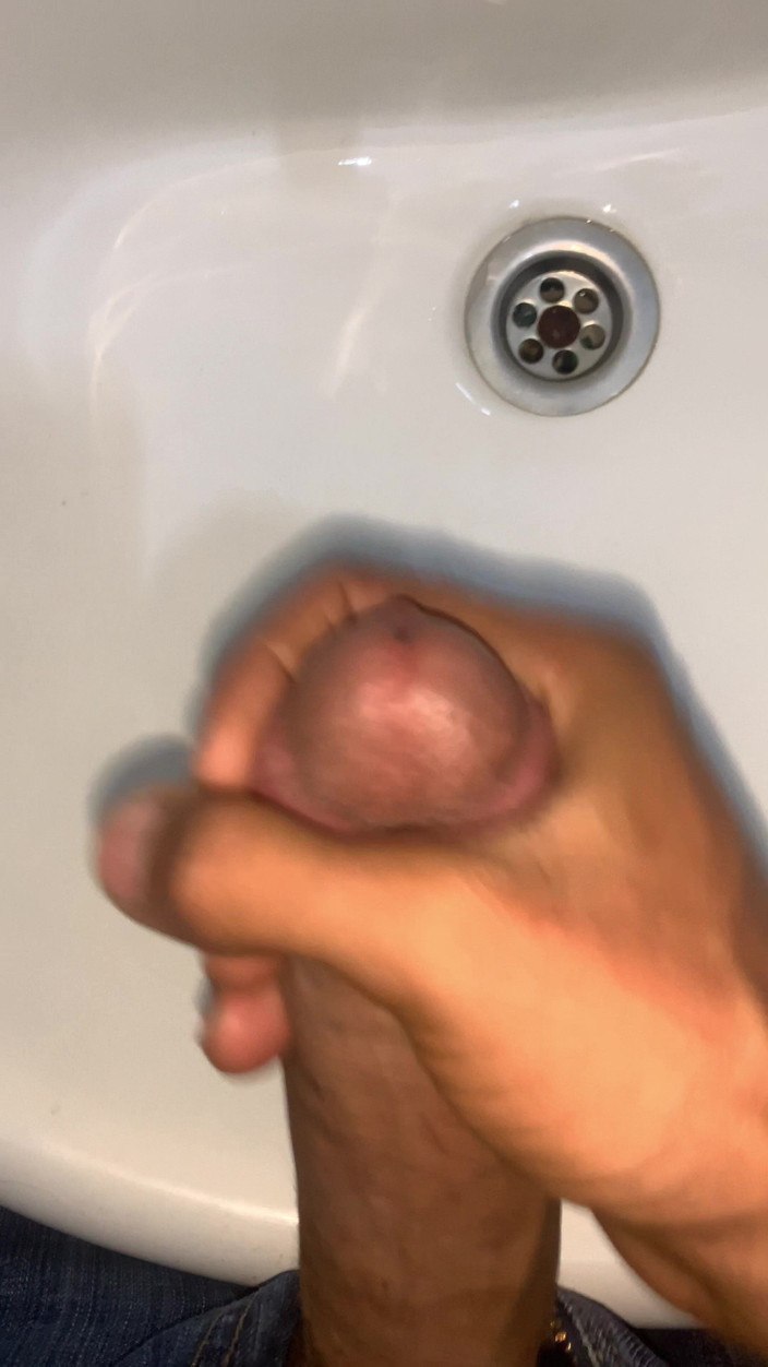 Preek Fans: İş yerinde azgın hissettiğim için mastürbasyon yapmak zorunda kaldım