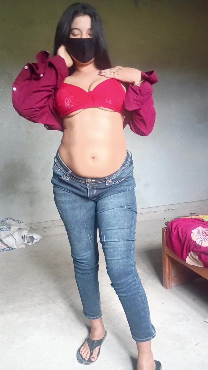 Taniyaxx: Rekaman video cewek bangla xxx