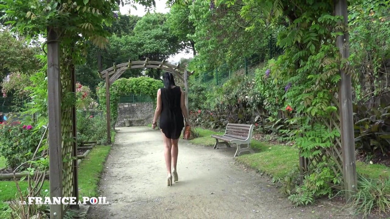 French BDSM: Natasha dan teman lelakinya dikongkek semula dengan seks yang bagus!