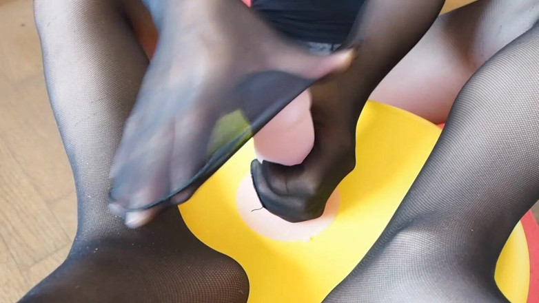 Mayumi Kanzaki: Pantyhose Fetish Video