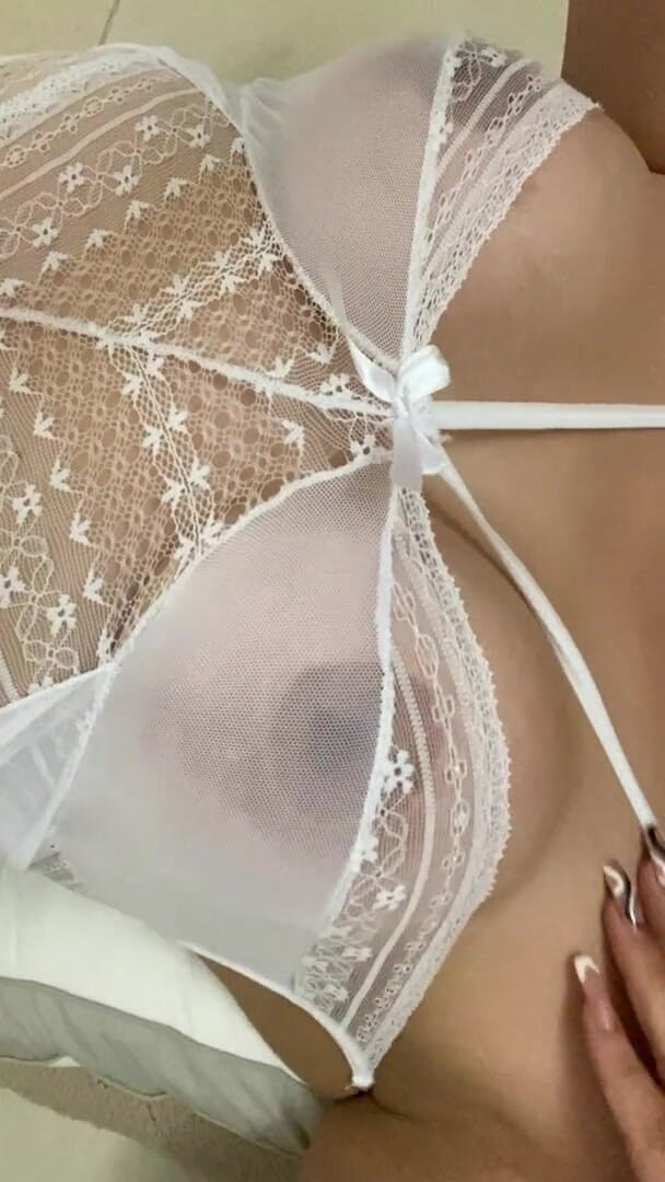 Preciusrouss49: Latina hot masturbating