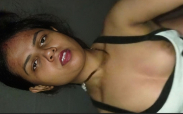 Hot Sis: Horney Face Latika Showing