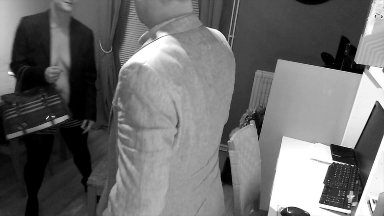 The adventures of Kylie Britain: 秘书