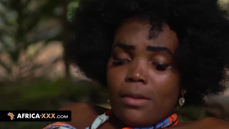 Africa-XXX: Ormanda üçlü seks