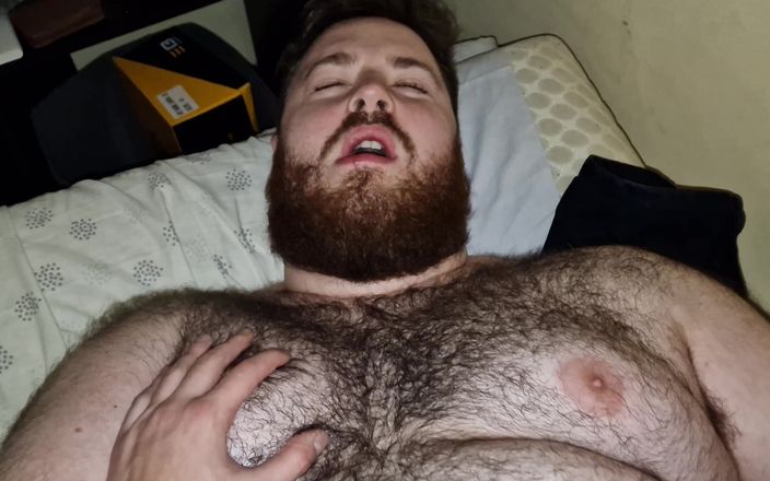 Osoychaser: Hairy Chubby and Otter Suck Each Other's Cocks