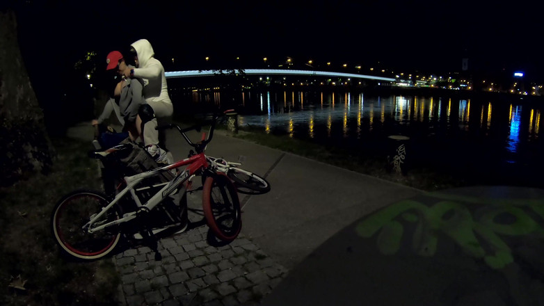 DedeDeville: Opravdu riskantní a rychlý amatérský sex s mým nevlastním bratrem,...