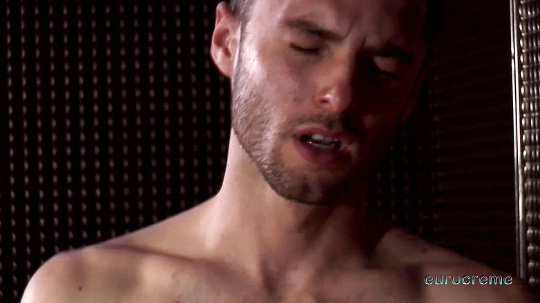 Eurocreme: Вихідні з Денні - в будинку