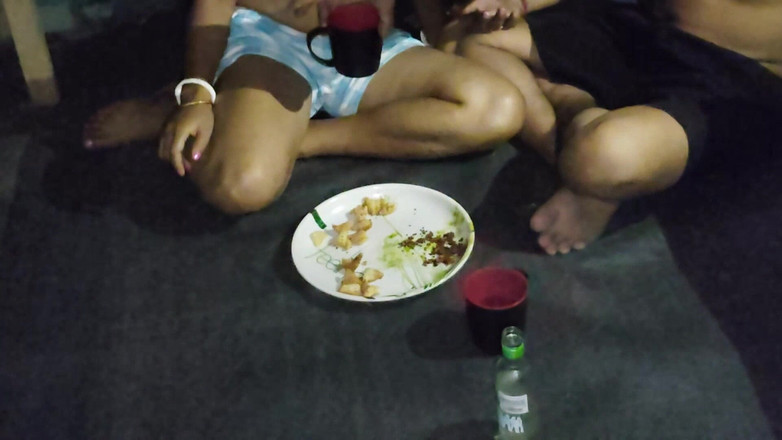 Uttar dinajpur: Sonali bhabhi genießt party