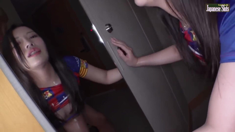Lust lab: ความตึงเครียดในน้ําพุร้อน ฉันเสียตัวเองในช่วงเวลานี้ - ตอนที่ 1