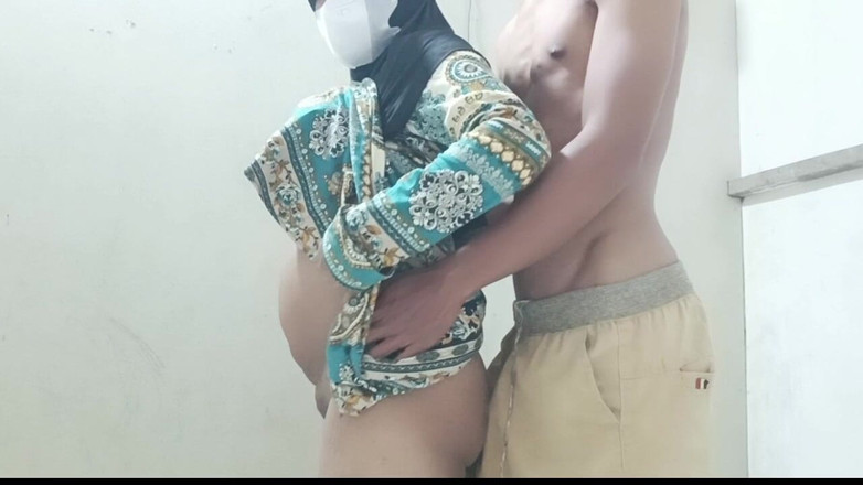 Rania: A Ascensão do Professor hijab