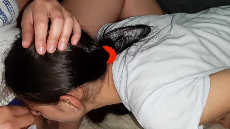 Lesbian-candys: Lesbiană și-a sedus vecina heterosexuală și a adus-o la orgasm - bomboane lesbiene