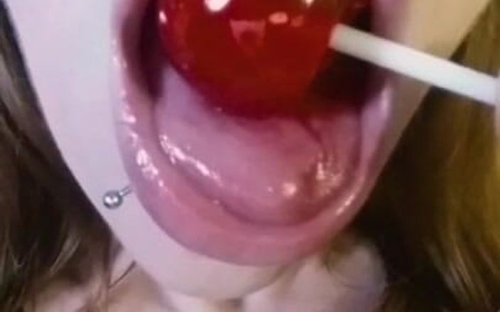 GamerGirlRoxy: Io annuso il sesso e le caramelle - si masturba con...