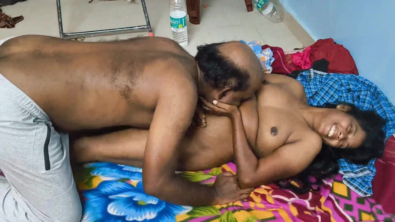 Desi palace: Isteri India menunggang suami