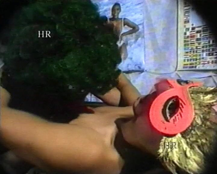 Hans Rolly: Vidéo scandale des années 90 avec des femmes au foyer italiennes...