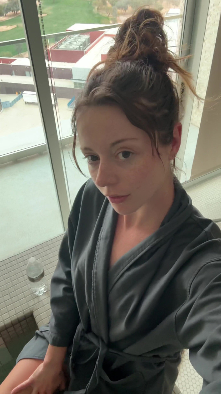 Nadia Foxx: Orgasm in the Spa