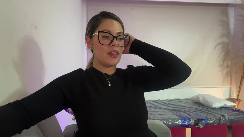 FelipeSkullX: Ik neuk de milf van haar buurman en haar stiefdochter