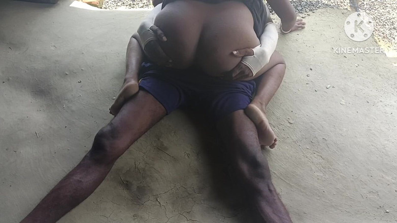 Nenika: Сегодня бхабхи налетела на меня и трахнула меня