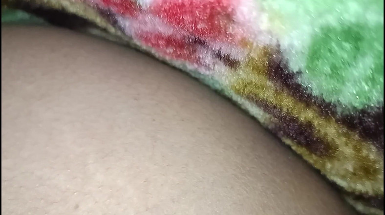 Raani16: Eerste keer seks, geen idee voor camera