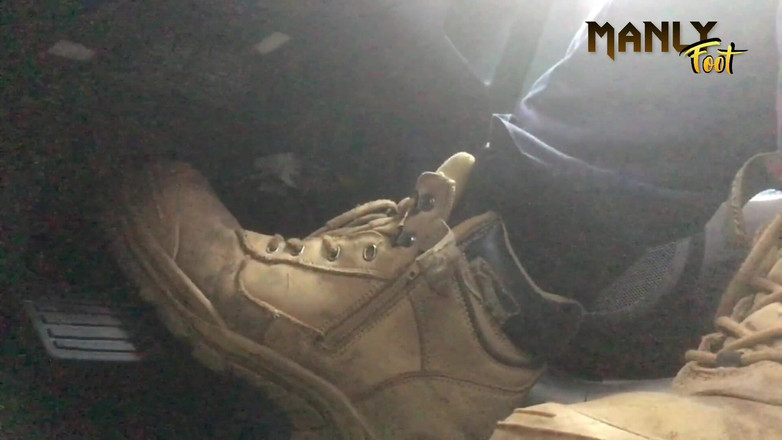 Manlyfoot: Pedal to the Metal - Dirty Boots Pedal Pushing Fun