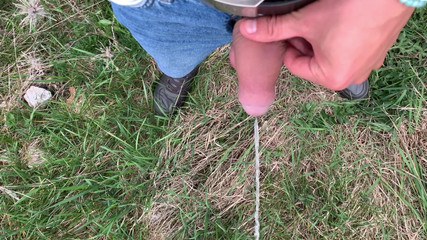 Idmir Sugary: Piss uncut cock med ringar på bollar 4K