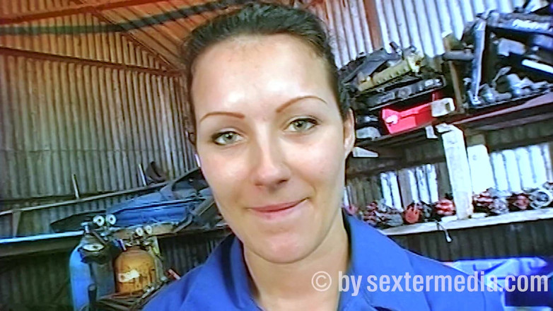 Sextermedia by Pete: Garage strip-clips und muschi-masturbation
