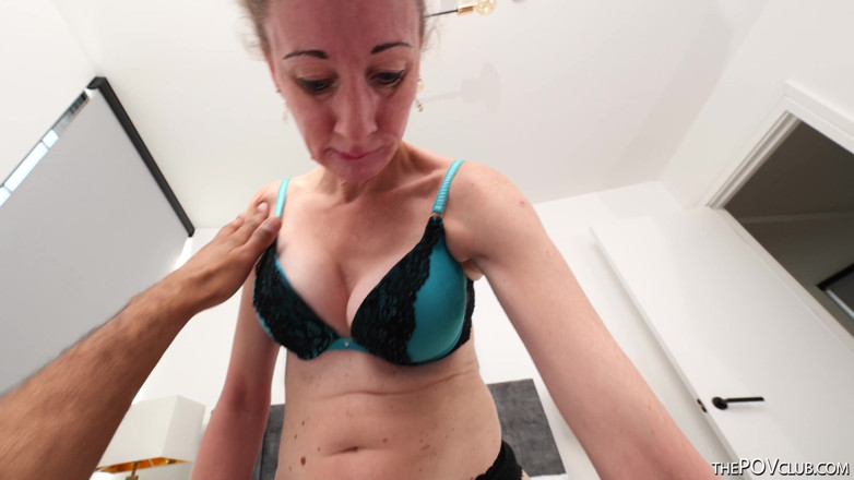 Older Lady Fun: British Cougar GILF Scarlet Louise POV Interracial Creampie