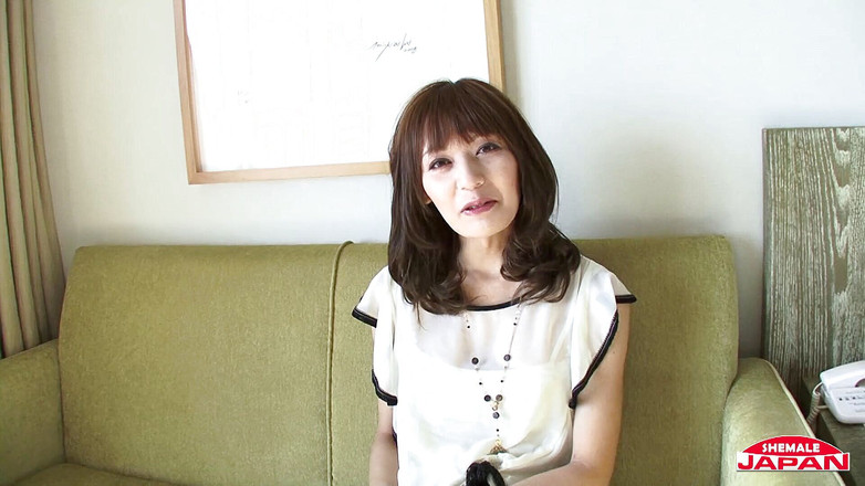 Tgirl Japan: Japonská TS masturbuje!