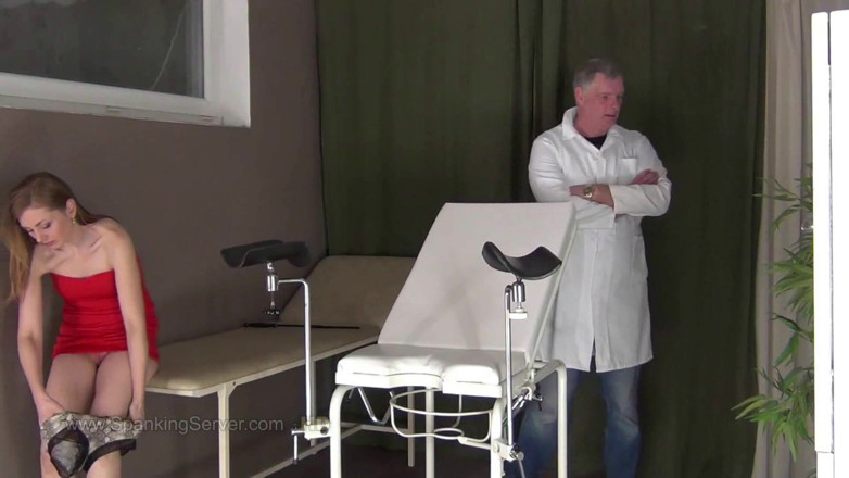 Spanking Server: Cute Luca Bella pussy whip from the doctor