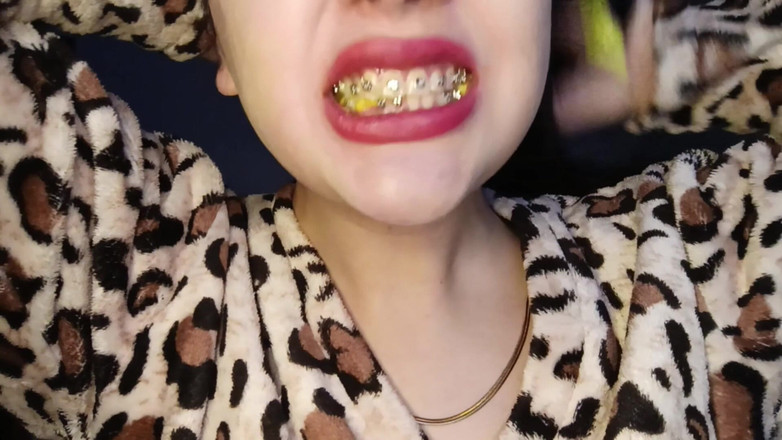 Golden domme: Kauw Cheetos pov uvula