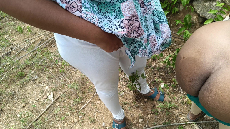 Magilmathi: 女同户外