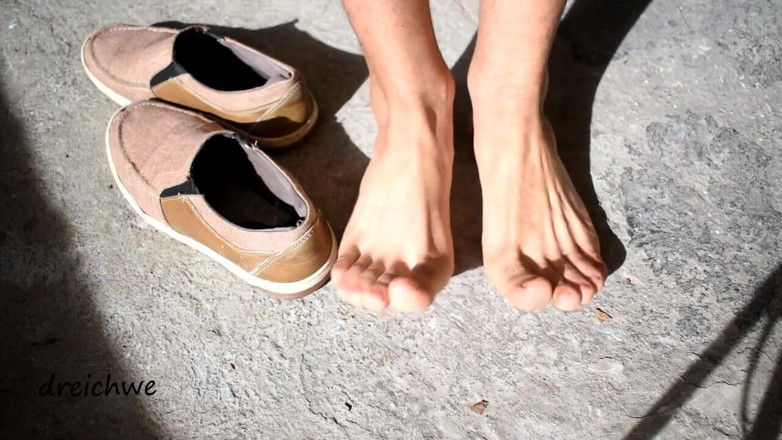 Dreichwe: Feet in the sun