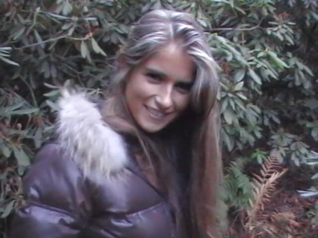Hot Euro Girls: Lovely euro babe blowing dick outdoors before banging in house