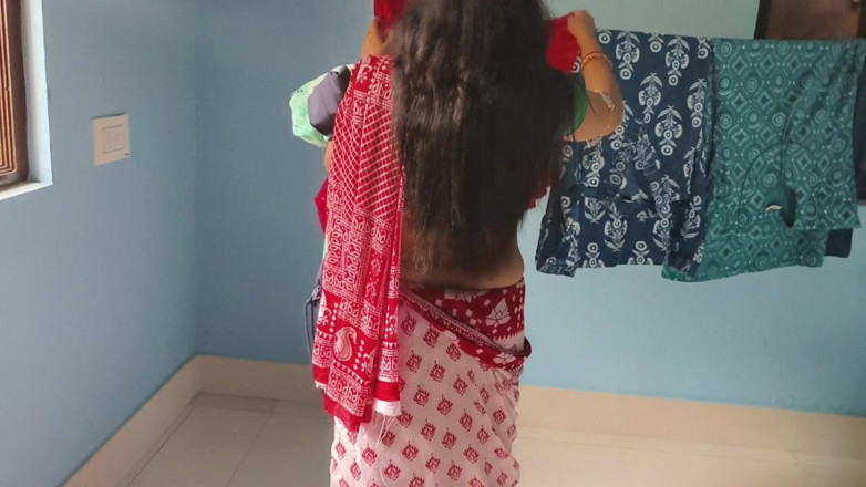Sona bhabhi: Индийская деревенская жена трахается с ее настоящим сводным братом, первый раз в доме