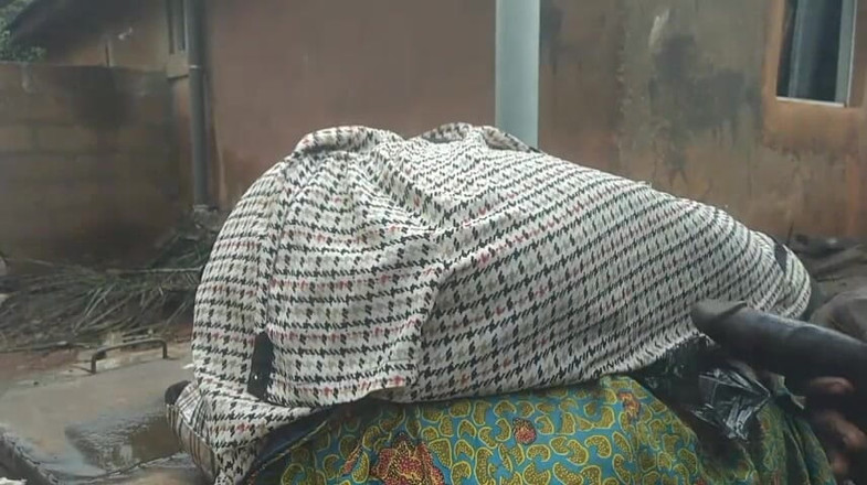 Bangcum8: गोल-मटोल गांड वाली सौतेली बहन काम पर वापस आने से पहले तेजी से वीर्य निकालें भाग 2