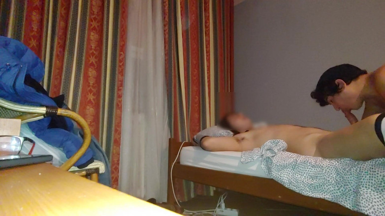 LeoTeenLatinos: Sex homosexual interrasial cu o rusoaică