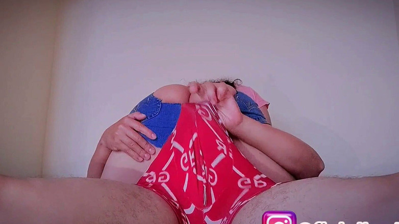 katha: Przyrodnia siostra w Zerżnięta dżinsy rucha się w łóżku swojego przyrodniego...