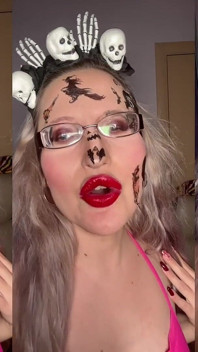 Tua moglie indossa il Mio collare ora - e Tu sei la sua cameriera sissy, Non dimenticarlo! da parte di Findom Goaldigger