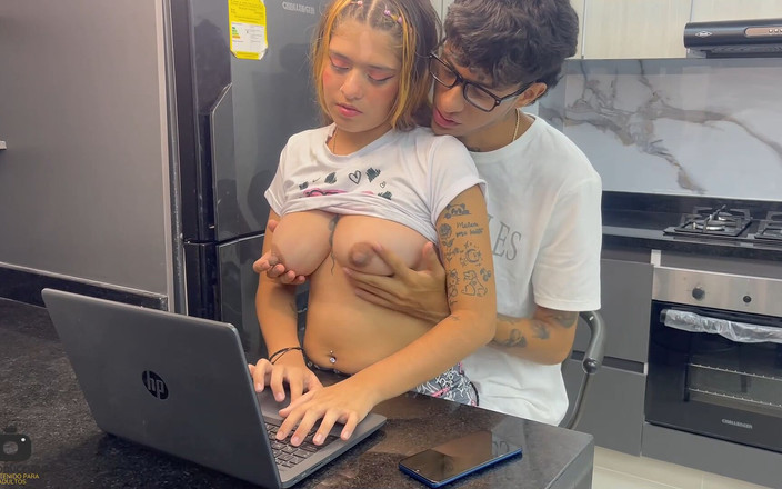 DereckandZoe: Ich helfe meiner Stiefschwester bei den Hausaufgaben und sie bezahlt...