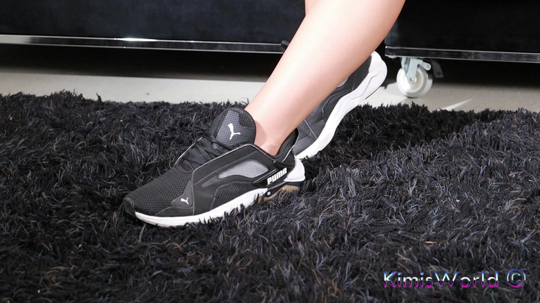 KimisWorld: Sneaker Shoeplay dalam nilon nipis wafer