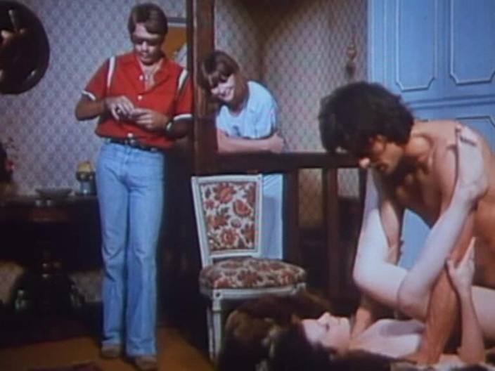 Java Consulting: Annouchka y Joël escena vintage